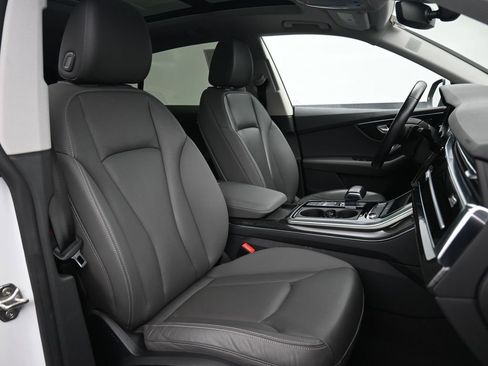 Used 2019 Audi Q8 Premium Plus w/ Premium Plus image 27