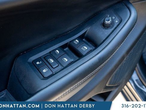 Used 2023 Jeep Grand Cherokee L Limited AWD/4WD image 15