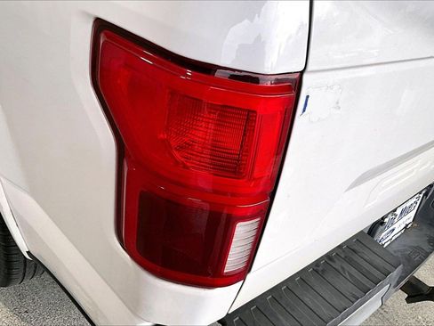 Used 2020 Ford F150 Lariat image 13