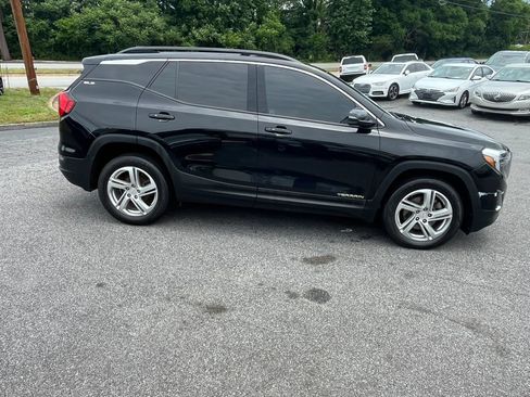 Used 2019 GMC Terrain SLE w/ Driver Convenience Package AWD/4WD image 7