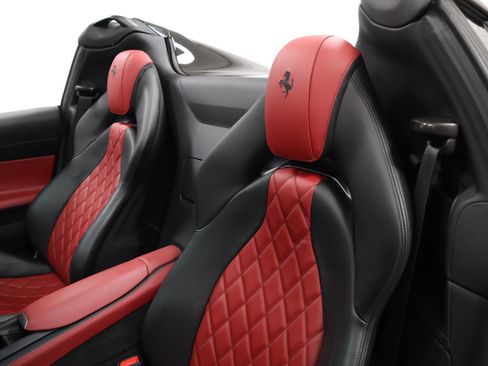 Certified 2021 Ferrari 812 GTS RWD image 18