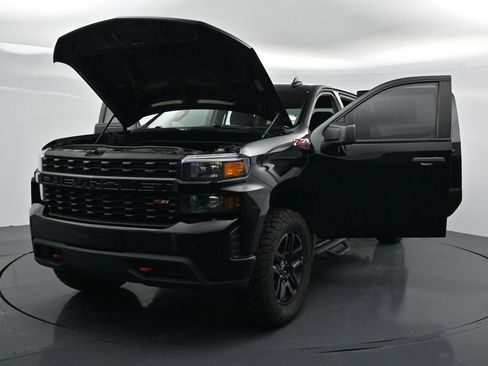 Used 2022 Chevrolet Silverado 1500 Custom Trail Boss w/ Midnight Edition AWD/4WD image 38