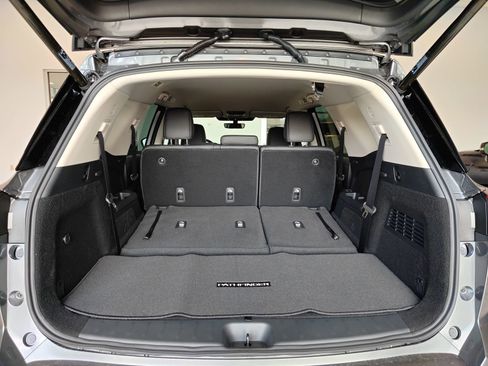 New 2026 Nissan Pathfinder SL AWD/4WD image 14