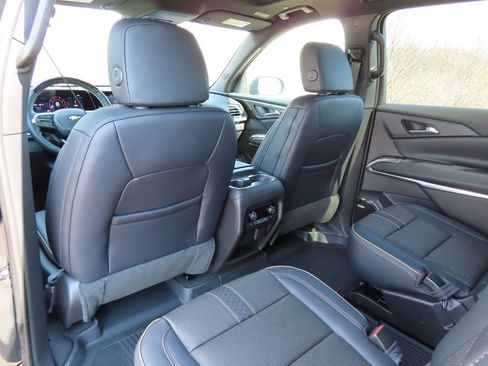 New 2026 Chevrolet Traverse High Country w/ LPO, Floor Liner Package AWD/4WD image 25