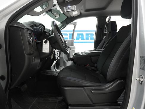 Used 2019 Chevrolet Silverado 1500 Custom w/ Infotainment Package image 13