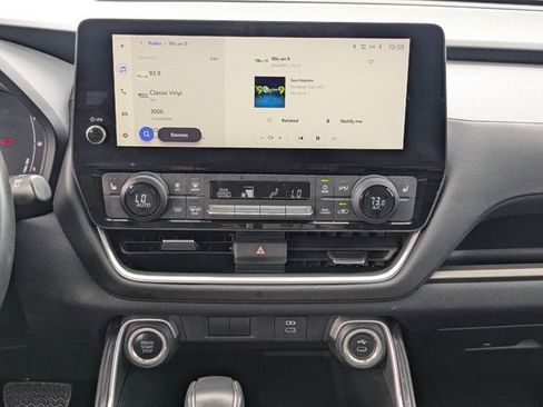 Used 2024 Toyota Grand Highlander FWD image 18