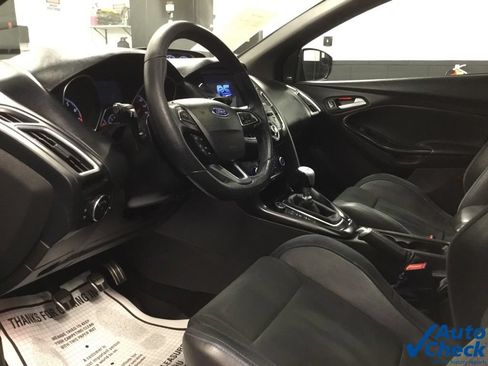 Used 2016 Ford Focus RS AWD/4WD image 23