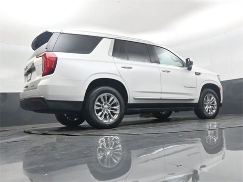 Used 2022 GMC Yukon SLT w/ SLT Luxury Package image 39