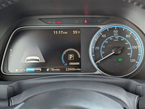 Used 2019 Nissan Leaf SV w/ SV Technology Package image 13