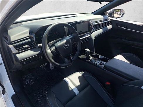 Certified 2025 Toyota Camry SE FWD image 10