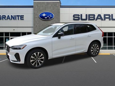 Used 2023 Volvo XC60 B5 Plus w/ Protection Package Premier image 4