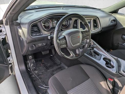 Used 2022 Dodge Challenger GT image 10