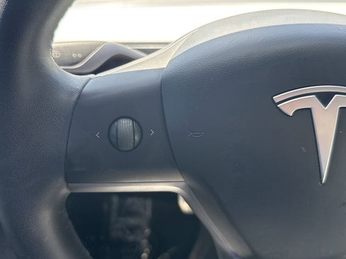 Used 2020 Tesla Model Y Performance AWD/4WD image 10