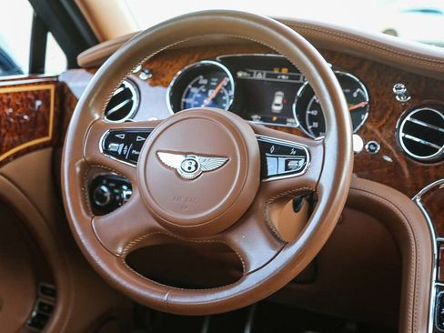 Used 2014 Bentley Mulsanne RWD image 16