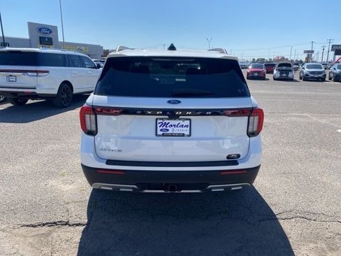 New 2025 Ford Explorer Active w/ Active Comfort Package image 5