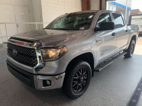 Used 2019 Toyota Tundra SR5 w/ SR5 Upgrade Package AWD/4WD image 7