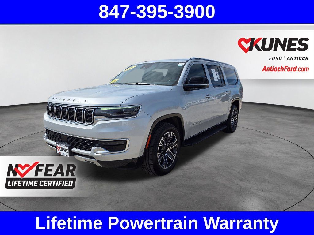 Used 2024 Jeep Wagoneer L Series II w/ Flexible Seating Group AWD/4WD image 5