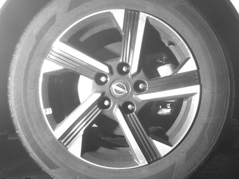 Used 2025 Nissan Sentra SV FWD image 13