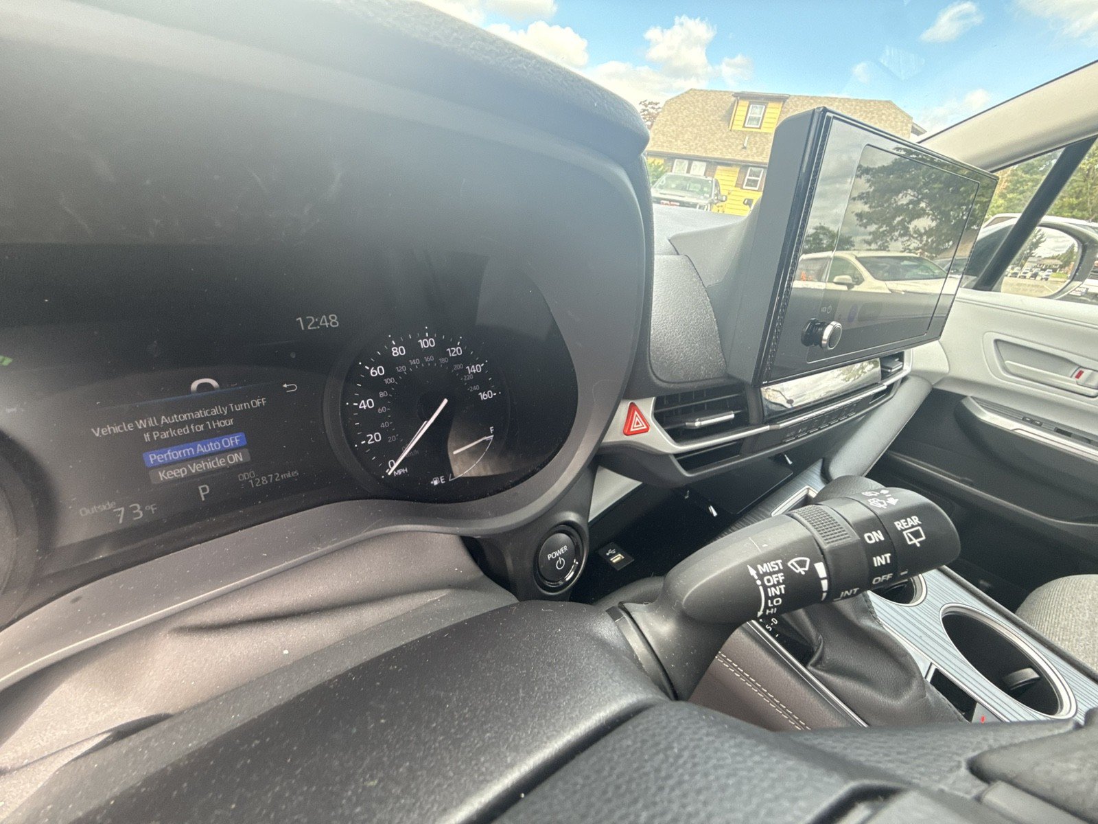 Used 2025 Toyota Sienna LE FWD image 21