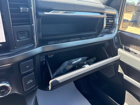 Used 2024 Ford F350 Lariat w/ Lariat Ultimate Package AWD/4WD image 27
