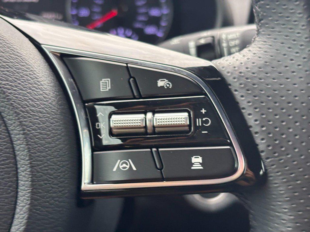Used 2023 Kia Forte GT-Line w/ GT-Line Technology Package FWD image 18