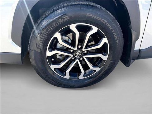 Used 2025 Toyota Corolla Cross AWD Hybrid image 10