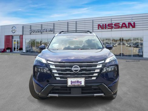 New 2026 Nissan Rogue Platinum w/ Platinum Premium Package AWD/4WD image 2