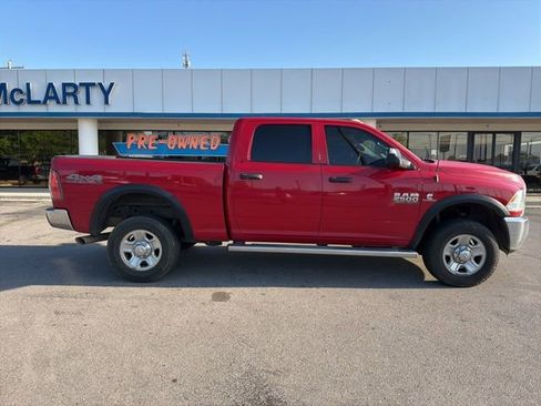 Used 2018 RAM 2500 Tradesman w/ Chrome Appearance Group image 3