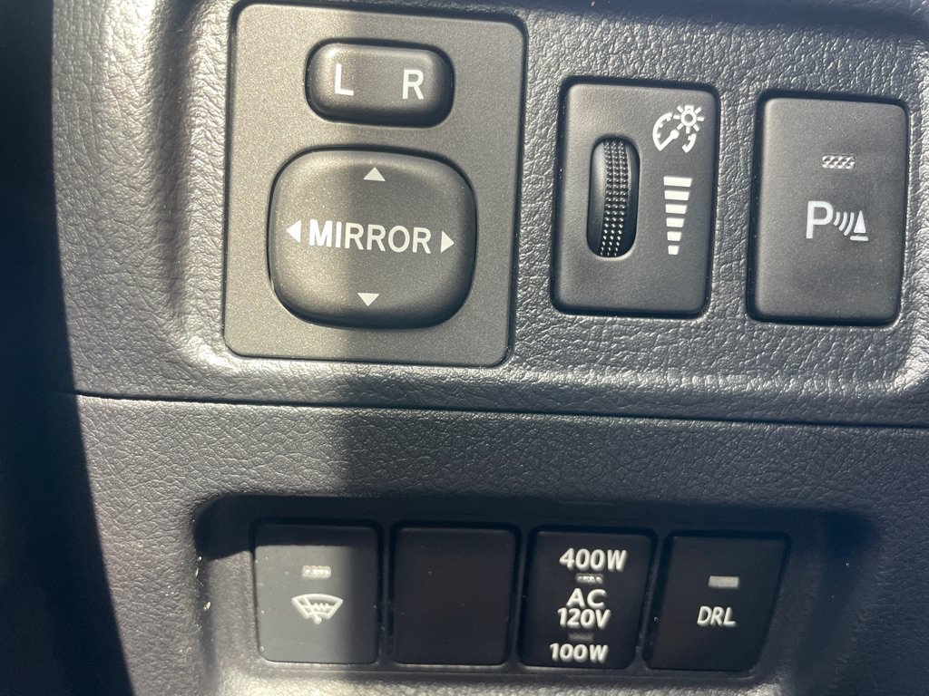 Used 2018 Toyota 4Runner Limited RWD image 25