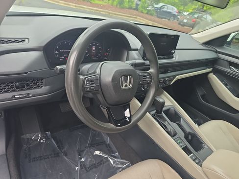 Used 2023 Honda Accord LX image 15