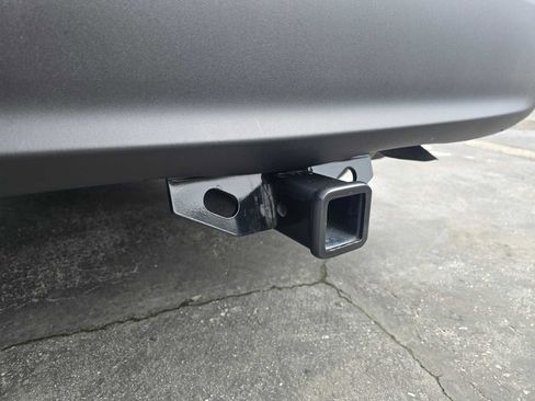 Used 2021 Toyota Highlander XLE image 17