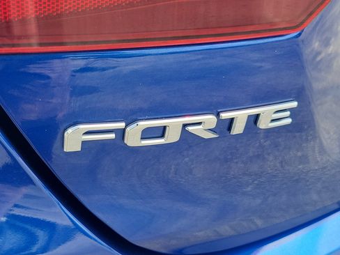 Used 2020 Kia Forte EX FWD image 11