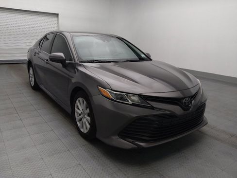 Used 2019 Toyota Camry LE FWD image 13