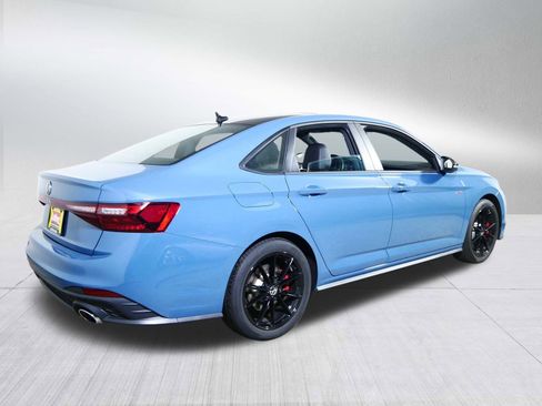 Used 2025 Volkswagen Jetta GLI Autobahn image 7