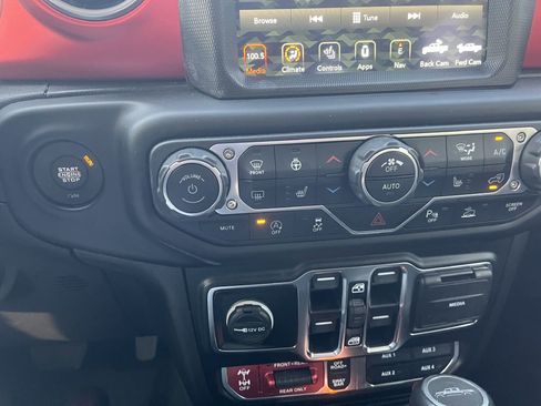 Used 2021 Jeep Gladiator Rubicon w/ Dual Top Group image 27