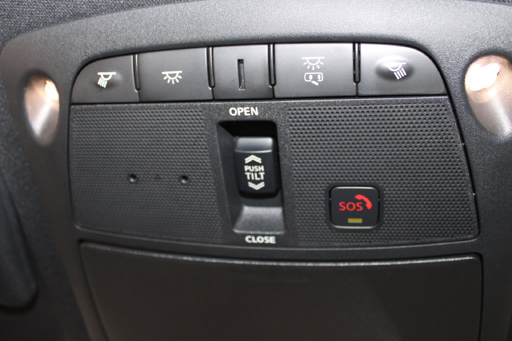 Used 2023 Nissan Maxima SR w/ Sport Mat Group FWD image 51