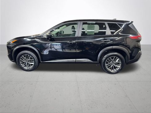 Used 2023 Nissan Rogue S AWD/4WD image 3