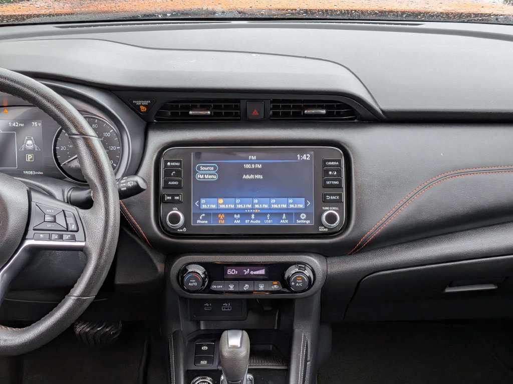 Used 2024 Nissan Kicks SR FWD image 14