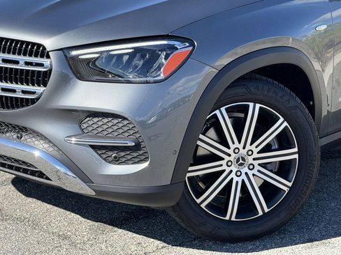 Used 2025 Mercedes-Benz GLE 450e 4MATIC image 4