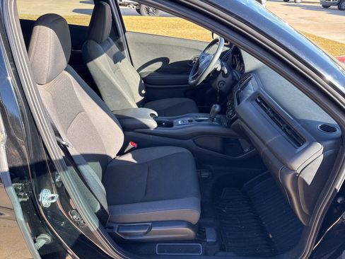 Used 2022 Honda HR-V Sport image 18