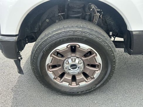 Used 2024 Ford F350 King Ranch w/ FX4 Off-Road Package AWD/4WD image 16