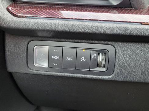Used 2024 Chevrolet Traverse Z71 w/ LPO, Floor Liner Package AWD/4WD image 14