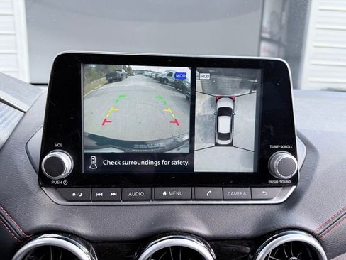 Used 2024 Nissan Sentra SR w/ SR Premium Package image 18