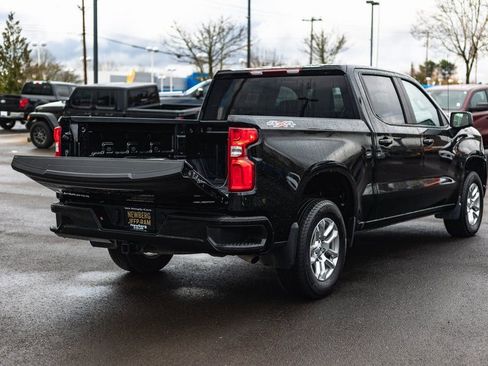 Used 2024 Chevrolet Silverado 1500 RST AWD/4WD image 11