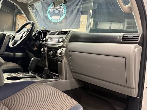 Used 2012 Toyota 4Runner SR5 AWD/4WD image 20