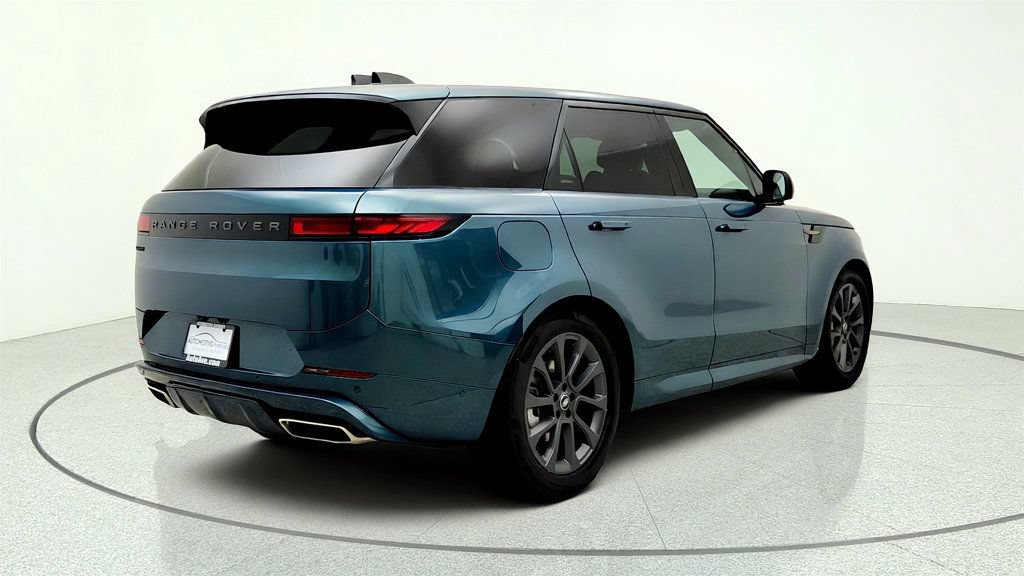 Used 2025 Land Rover Range Rover Sport Dynamic SE AWD/4WD image 5