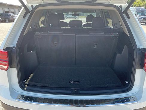 Used 2019 Volkswagen Atlas SE FWD image 19