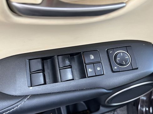 Used 2015 Lexus NX 200t FWD image 15