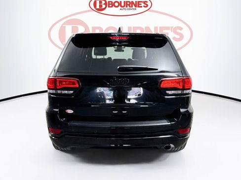 Used 2021 Jeep Grand Cherokee Laredo X AWD/4WD image 9