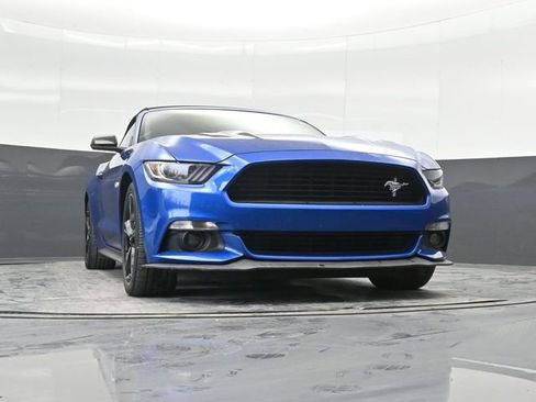 Used 2017 Ford Mustang GT Premium image 48